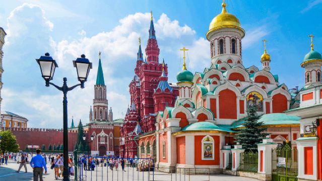 Red Square + Russian State Museum + Cathedral of Christ the Savior + Sergiev Posad day tour
