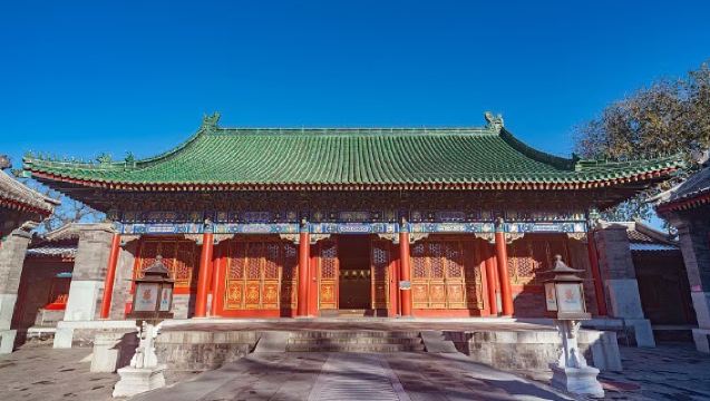 Dataran Tiananmen + Upacara Menaikkan Bendera + Lawatan Setengah Hari Rumah Pangeran Gong [Penerangan Terperinci oleh Pemandu Pelancong + Fon Telinga Tanpa Wayar]