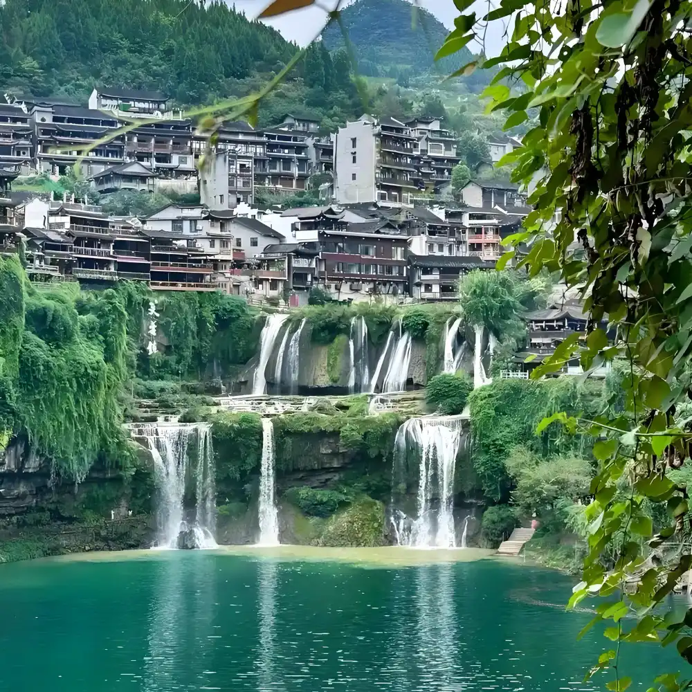 1-day tour to Zhangjiajie Tianmen Mountain + Furong Town night