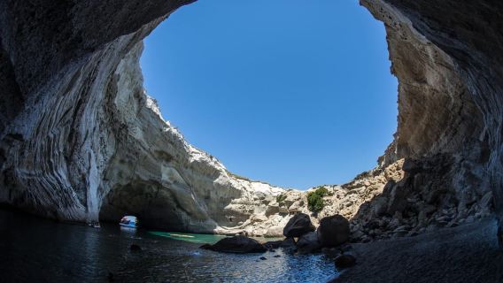 Milos: Kleftiko Half Day Catamaran Cruise with Lunch