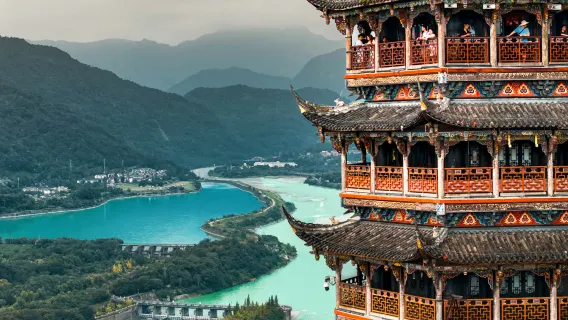 Dujiangyan Scenic Area & Local Life Experience (Gaiwan Tea, Food Tasting & "Blue Tears") Ancient Town of Guan County 