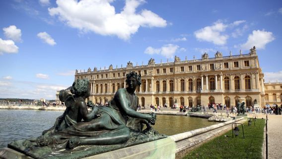 GUIDED VISIT OF VERSAILLES PALACE WITH PRIORITY ACCESS PASSPORT, DEPARTURE ON THE SPOT