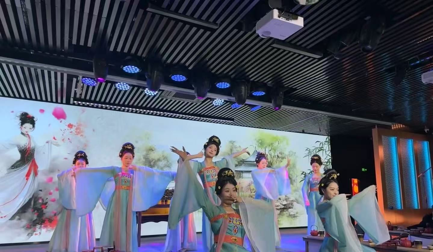 南京|金陵夢華~宮宴沉浸式體驗【打卡南京宮宴餐廳+戲曲古箏中國文化+可選古代服裝體驗】