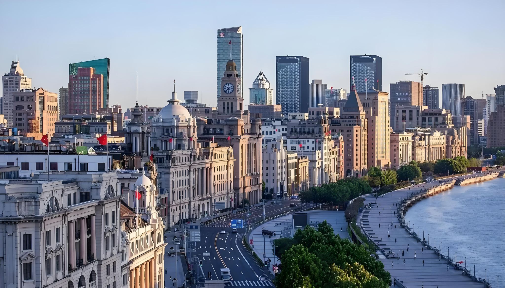 Shanghai Yu Garden + City God Temple + Shanghai Old Street Cat Street + Bund International Architecture Exhibition 1-day Tour