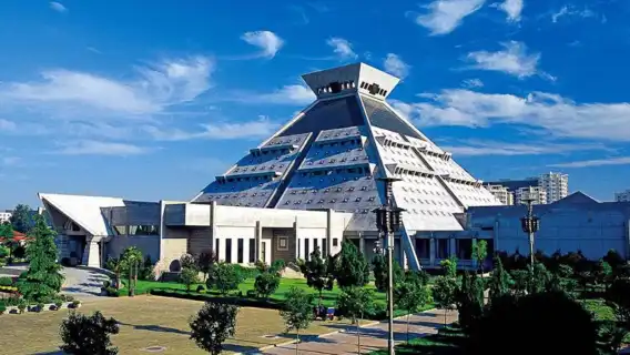 河南博物館+少林寺+黃帝故裡+黃帝千古情包車團+中英文導遊|俄語法語以其他的小語種翻譯|景點講解|