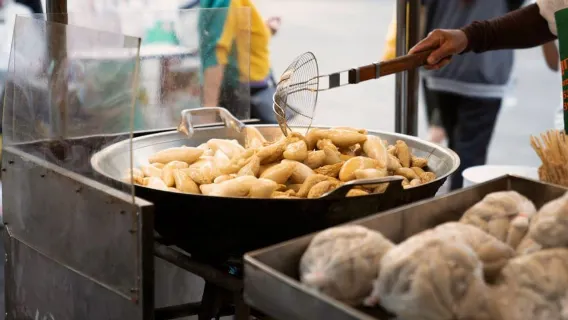 Featured tour with 4 reviews: Bangkok Street Food & Markets by Electric Tuk Tuk
