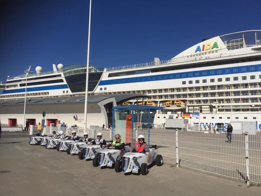 Rostock: Hot Rod Sightseeing Tour to Warnemünde