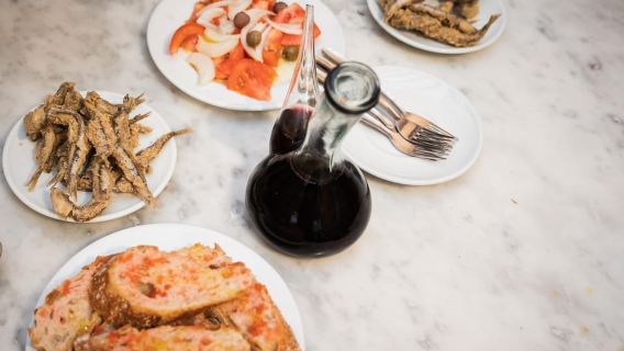 Barcellona: il tour gastronomico definitivo tra tapas e bevande locali