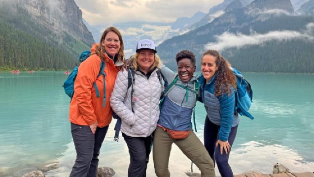 Lake Louise: Tour di Mezza Giornata ai Punti Salienti di Moraine e Louise Lake