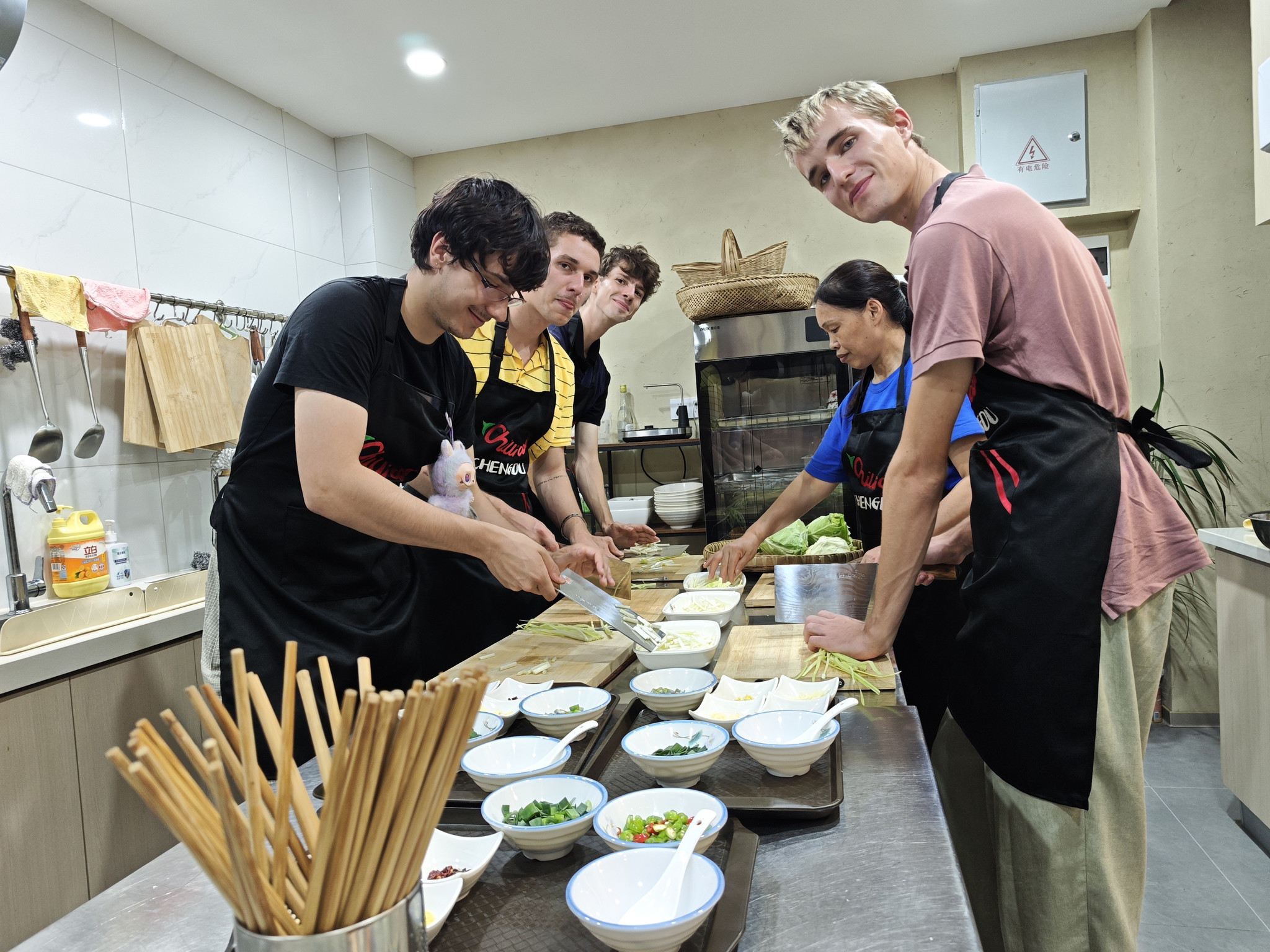 Chengdu: Cooking Class with Fresh Market Experience (3 Dishes)