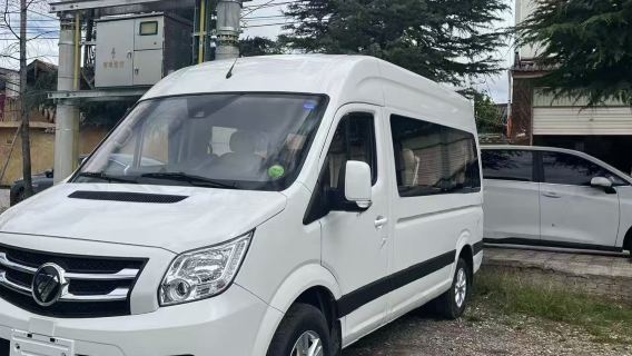 瀘沽湖到麗江古城景點接駁車7-9座商務車