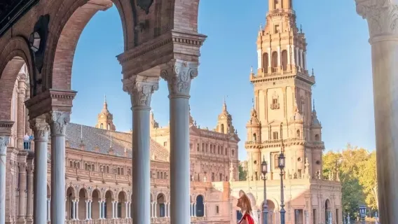 Barcelona, Spain airport (train station) pick-up/drop-off/custom Chinese private charter