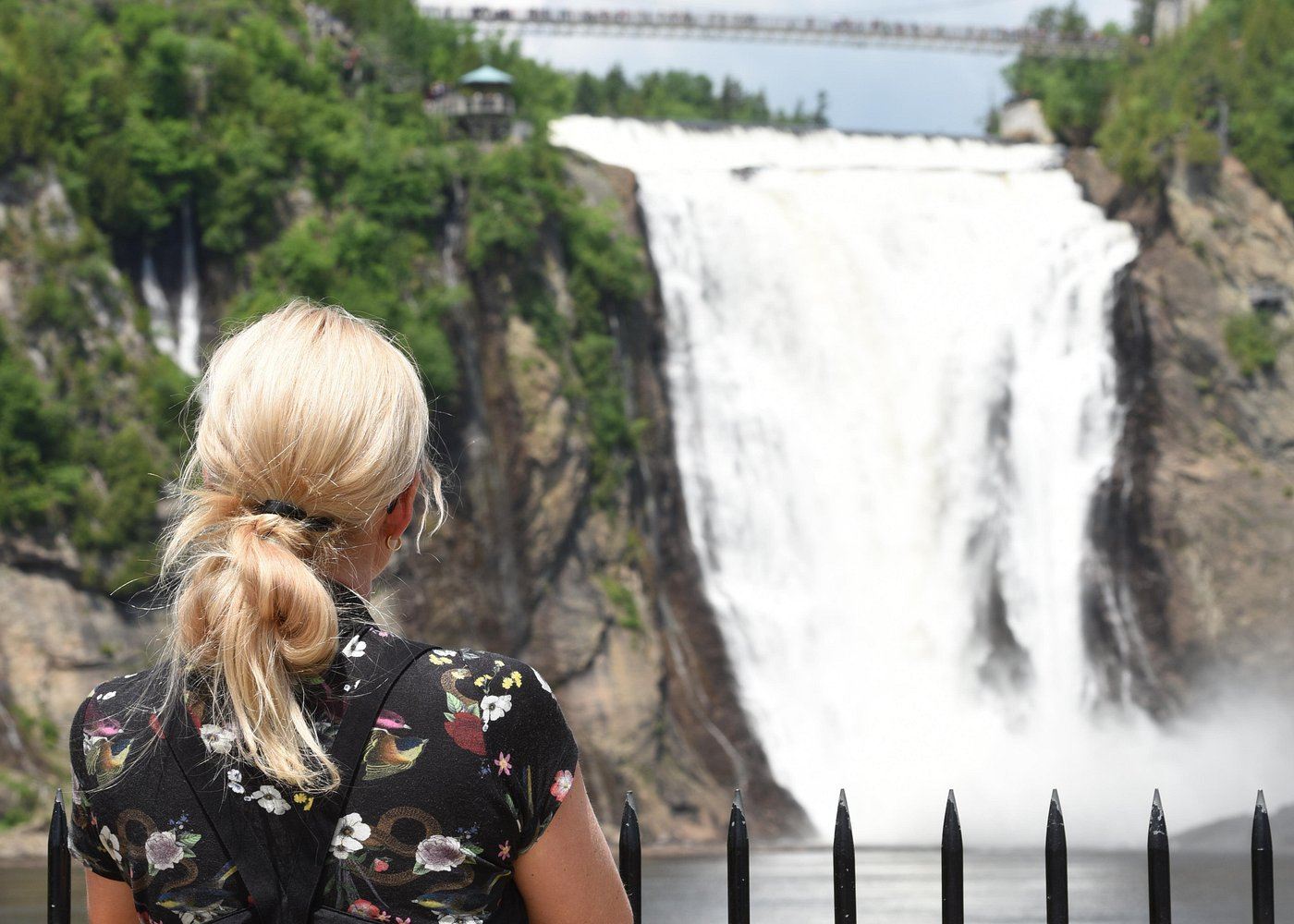 Excursión de medio día a las cataratas de Montmorency y Sainte-Anne-de-Beaupré en la ciudad de Quebec, Canadá [grupo en inglés]