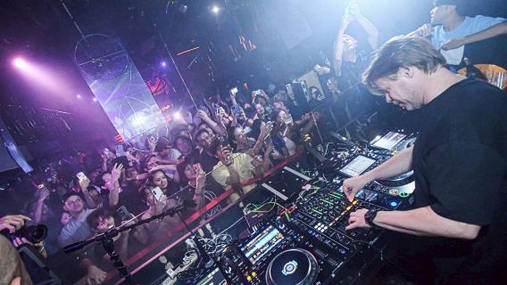 오사카 신사이바시: CHEVAL의 CRAZY LAND 무한 룸서비스+입장권(외국인 여행객 전용)