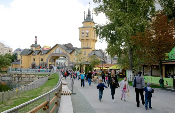 莫斯科動物園+特列季亞科夫美術館+航天博物館+阿爾巴特街一日