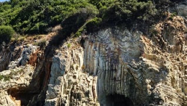 Tour organizzati 7 tappe da Saranda a Krorez con bevanda e ombrellone gratuiti