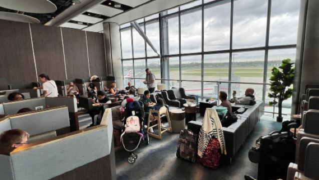 Plaza Premium Lounge Service am Flughafen London-Heathrow, Großbritannien