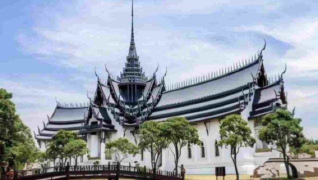 รถส่วนตัวท่องเที่ยวจากกรุงเทพฯ: ยิงปืนสนามยิงนาวี + เมืองโบราณ + พิพิธภัณฑ์ช้างเอราวัณ ทัวร์ 1 วัน