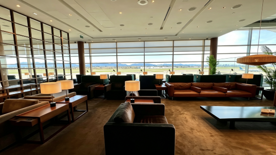 Voucher Penggunaan Lounge VIP di Lapangan Terbang Antarabangsa Vancouver (YVR) | Lounge VIP untuk Menunggu Penerbangan/Transit/Rehat/Makan