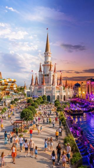 The Land of Legends Theme Park Entry + Night Show + From Alanya/Antalya/Kemer/Belek 