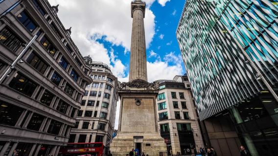 London: Live Guided Sightseeing Tour on Vintage Open-Top Bus