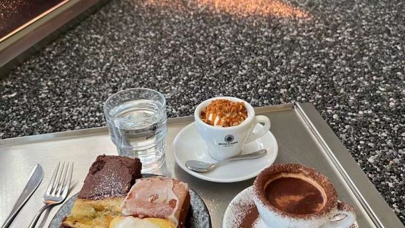 [Korea Exclusive] Seoul's Trendy 4-Dong District + Skin Hydration Treatment | No Tricks | No Shopping | 