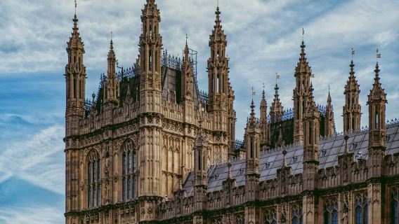 Tootbus Must See London: Hop-on hop-off bus tour with cruise