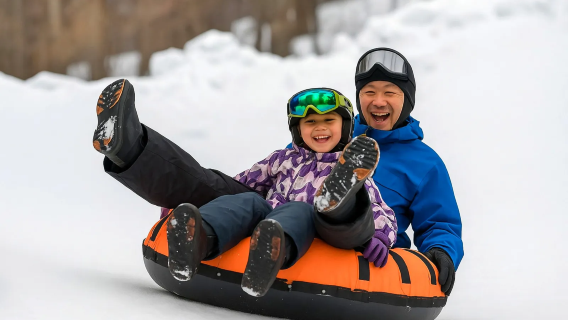 Experiencia de nieve en el Monte Fuji, barco pirata en Hakone, Outlet de Gotemba y buffet de barbacoa japonesa