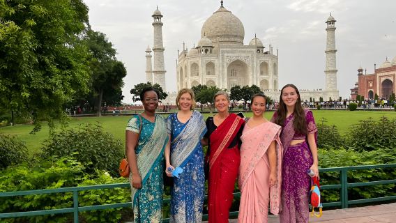 From Delhi: Taj Mahal and Agra Private Tour with Traditional Indian Attire
