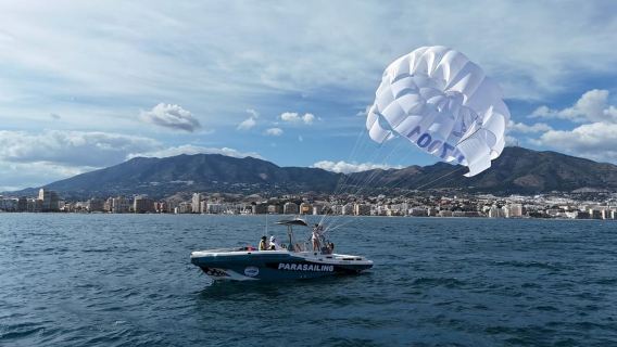 Fuengirola: El mejor parasailing de lujo en Fuengirola