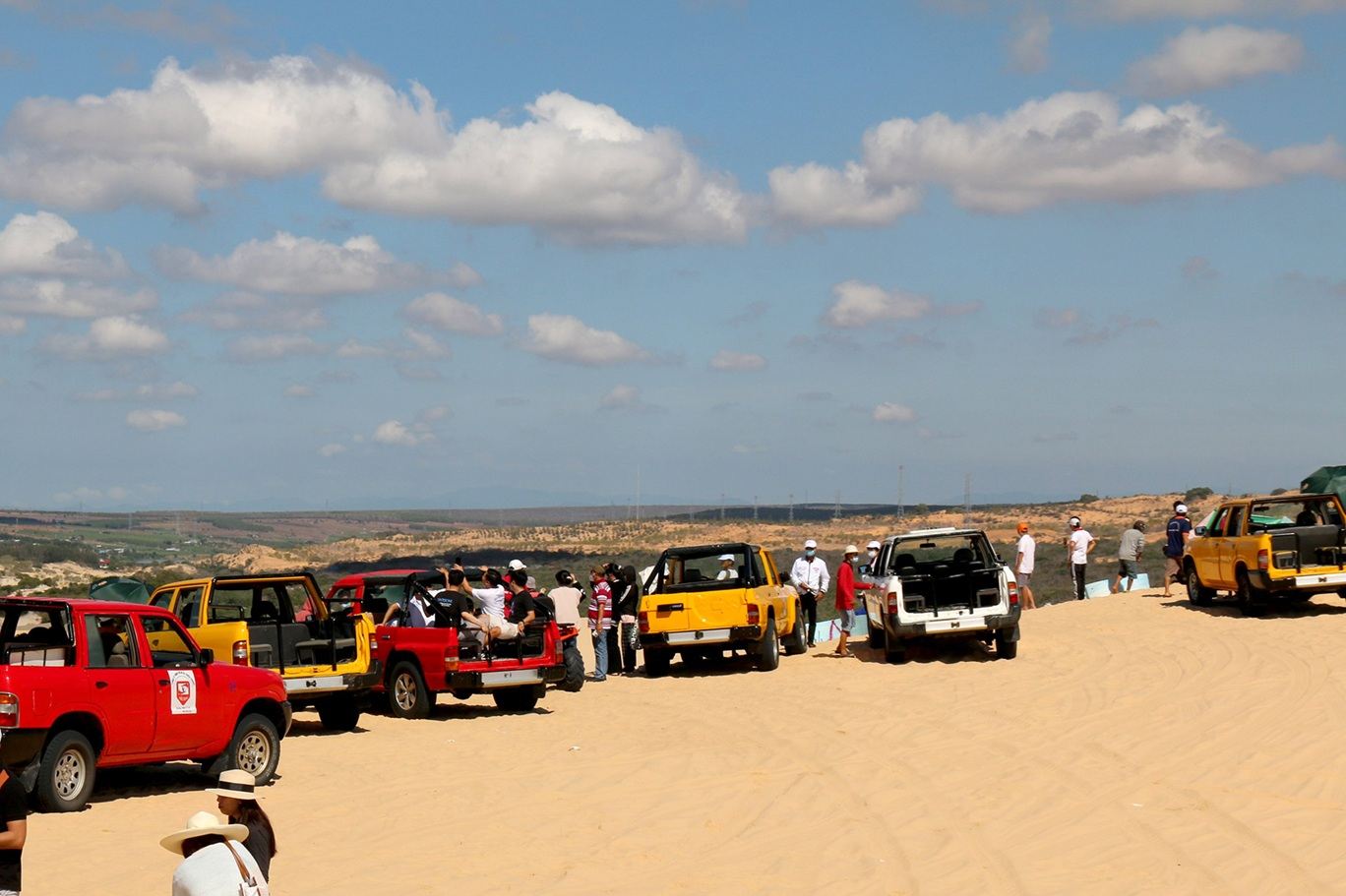 Mui Ne Day Tour from HCM City: Red & White Sand Dunes, Fairy Stream, Local Beach & Seafood
