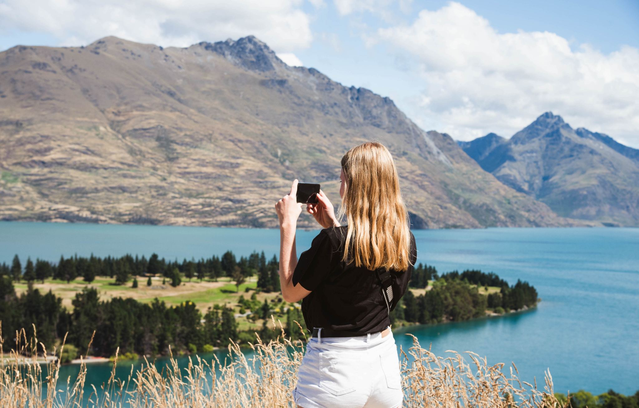 Queenstown, New Zealand Departure - Arrowtown Gold Panning, Gibbston Valley Winery Wine Tasting, Lake Wakatipu Cruise
