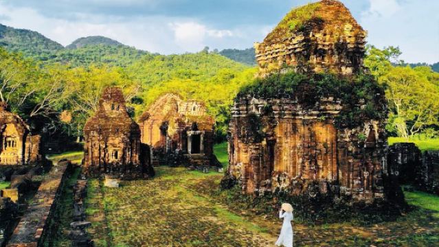 My Son Heiligtum – Privater Ausflug zur Altstadt Hoi An, Luxusvan für 9 Personen