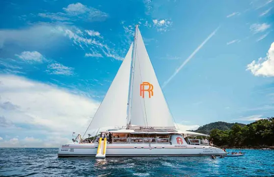 布吉皇帝島+珊瑚島一日遊 帆船出海浮潛 可加深潛 含接送