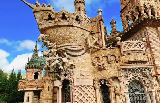 哥倫布城堡+馬拉加大教堂+畢加索博物館+龐畢度藝術館一日遊