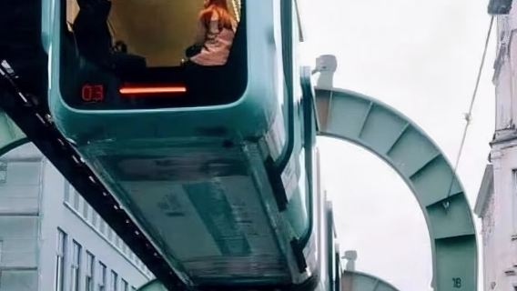 德國杜塞爾多夫*伍珀塔爾工業與自然線包車一日遊