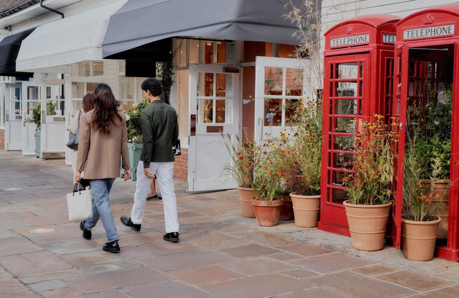 Bas pergi-balik London ke Bicester Village [Pelbagai titik berlepas dari pusat bandar]