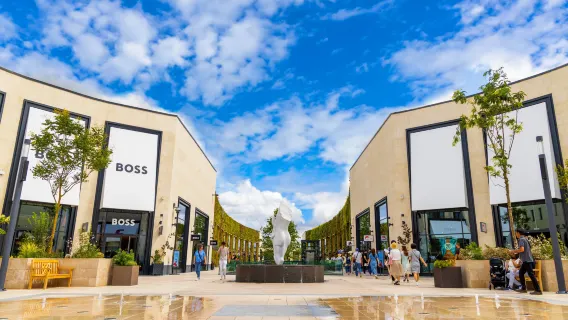 Pacote de compras com desconto no Designer Outlet Paris-Giverny (inclui estacionamento gratuito + 10% de desconto adicional)