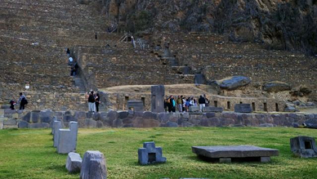 Tour ins Urubamba-Tal von Cuzco aus | Andenes Buffet-Mittagessen
