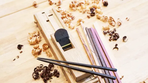 [chopsticks studio] Essstäbchen-Herstellungserlebnis in Tokio Ginza