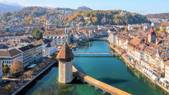 瑞士-蘇黎世 來回：琉森老城+卡佩爾廊橋+盧塞恩湖｜中文包車
