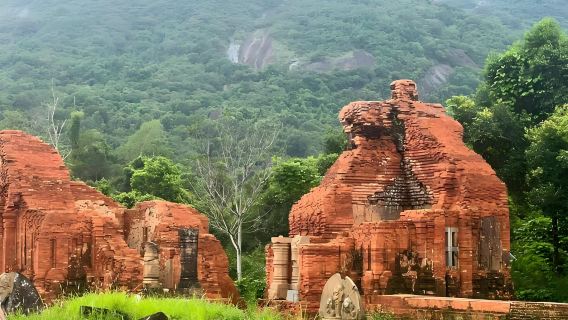 越南峴港包車出發：美山聖地＋會安古城一日遊｜可客製行程＆