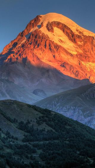 1-day round-trip tour from Tbilisi to Kazbegi, Ananuri and Gudauri in Georgia