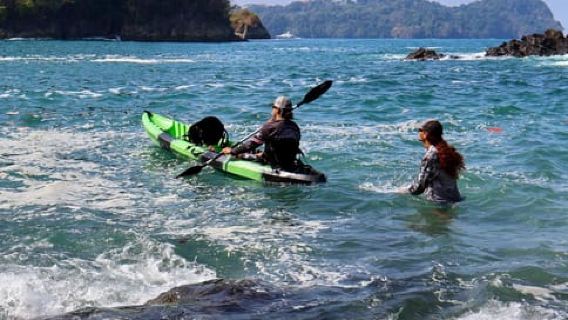 Manuel Antonio: Ocean Kayak to Biesanz Beach