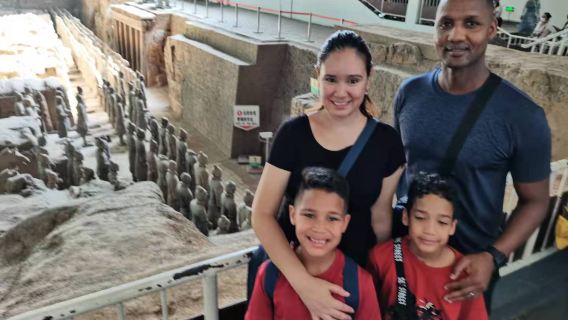 ทัวร์ส่วนตัว 1 วัน ชมสุสานจิ๋นซีฮ่องเต้และสถานที่ท่องเที่ยวเด่นในเมืองซีอาน พร้อมของว่างท้องถิ่น