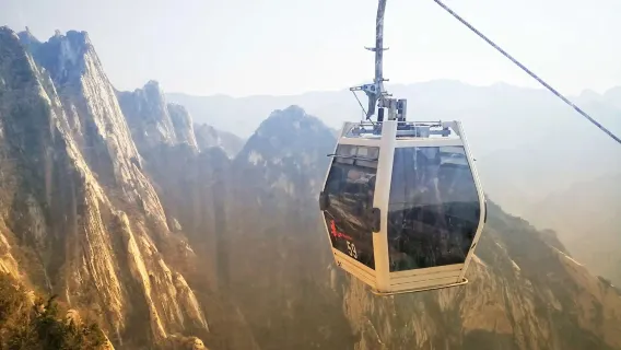 Xi'an Charter Day Tour to Huashan Mountain (Include First-Door Entrance Fee)