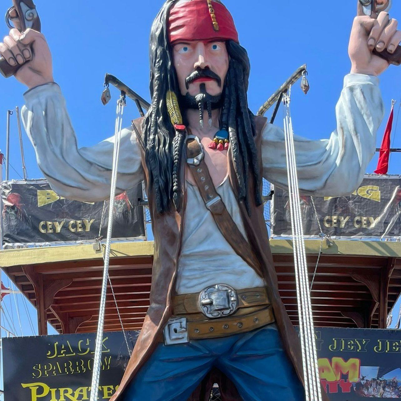 Bodrum: gita in barca con festa dei pirati