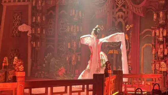 Wuhan · Chu-Han Palace Banquet: A Millennium Feast [Immersive Chu-Han Theater + Chu-Style & Han-Dynasty Cuisine + Hanfu Dress-Up Experience]