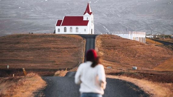 Chinese group tour: Iceland in Miniature - Snæfellsnes Peninsula 1-day tour, magical Westfjords, Kirkjufell, and The Secret Life of Walter Mitty locations