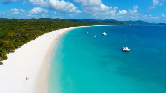 オーストラリア ホワイトヘブン・ビーチ＋ヒル海峡 ワンデーツアー【ビーチバーベキューランチ付き／送迎オプション可】